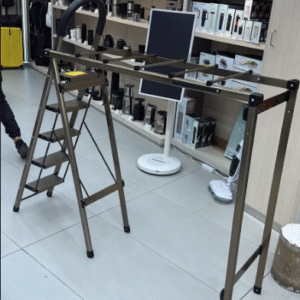 سلم قابل للطي متعدد الاشكال